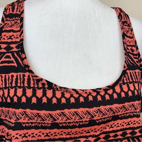 Ambiance Apparel Sleeveless Aztec Chiffon Blouse Large - Picture 4 of 8